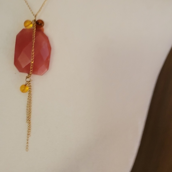 Beautiful stone necklace - Picture 2 of 4